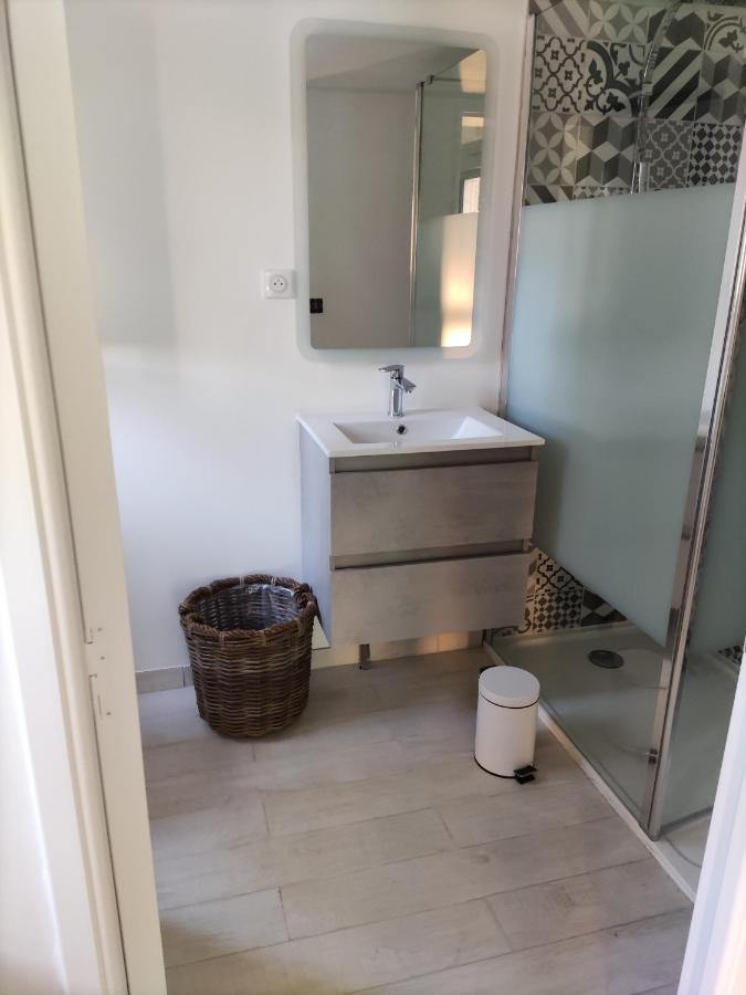 Lodge 2 Etoiles La Tete Dans Les Pins Les Pieds Dans L Eau 拉卡诺 外观 照片